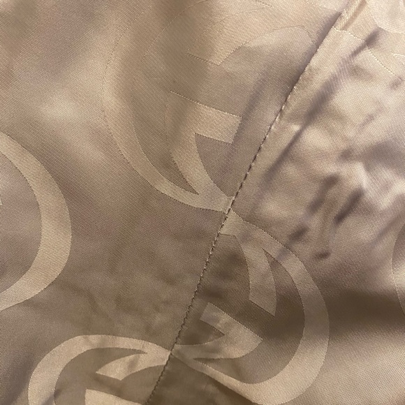 Gucci. In great condition - Picture 8 of 9